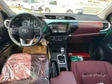 Toyota Hilux SR5 2026